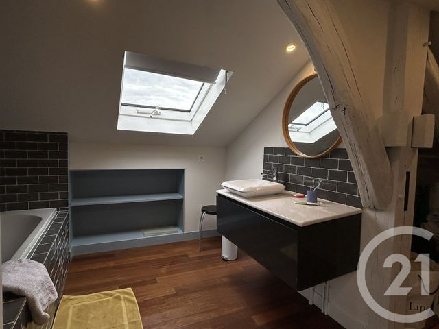 Appartement F6 à louer - 6 pièces - 125.78 m2 - FONTAINEBLEAU - 77 - ILE-DE-FRANCE - Century 21 Agence Babut