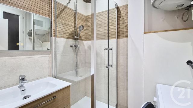 Appartement T2 à louer - 2 pièces - 29.6 m2 - FONTAINEBLEAU - 77 - ILE-DE-FRANCE - Century 21 Agence Babut