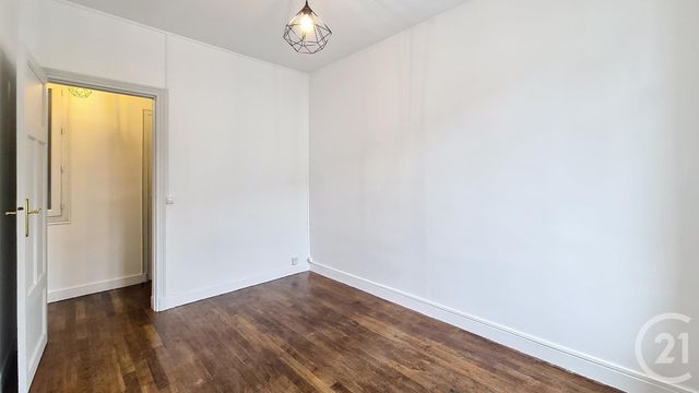 Appartement T2 à louer - 2 pièces - 29.6 m2 - FONTAINEBLEAU - 77 - ILE-DE-FRANCE - Century 21 Agence Babut
