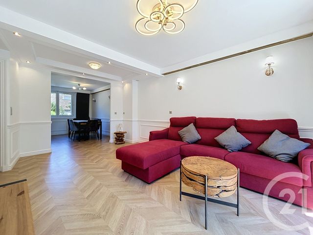 Appartement 5 pieces à louer - 5 pièces - 80.16 m2 - FONTAINEBLEAU - 77 - ILE-DE-FRANCE - Century 21 Agence Babut