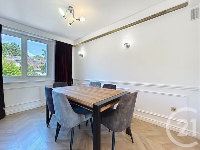 Appartement 5 pieces à louer - 5 pièces - 80.16 m2 - FONTAINEBLEAU - 77 - ILE-DE-FRANCE - Century 21 Agence Babut