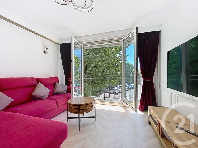 Appartement 5 pieces à louer - 5 pièces - 80.16 m2 - FONTAINEBLEAU - 77 - ILE-DE-FRANCE - Century 21 Agence Babut