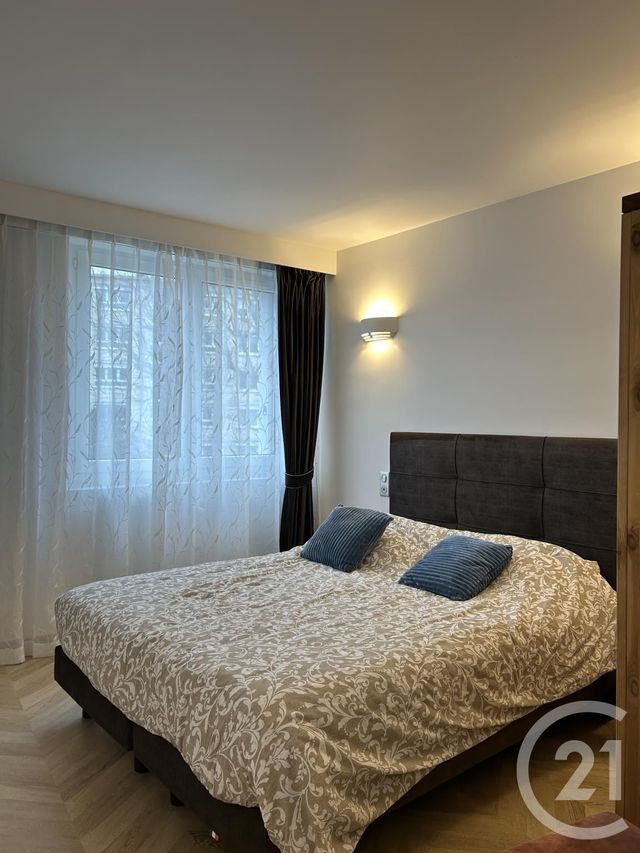 Appartement 5 pieces à louer - 5 pièces - 80.16 m2 - FONTAINEBLEAU - 77 - ILE-DE-FRANCE - Century 21 Agence Babut