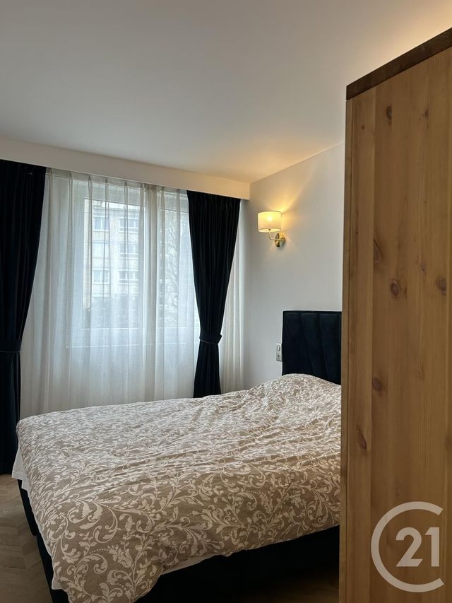 Appartement 5 pieces à louer - 5 pièces - 80.16 m2 - FONTAINEBLEAU - 77 - ILE-DE-FRANCE - Century 21 Agence Babut