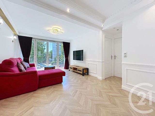 Appartement 5 pieces à louer - 5 pièces - 80.16 m2 - FONTAINEBLEAU - 77 - ILE-DE-FRANCE - Century 21 Agence Babut
