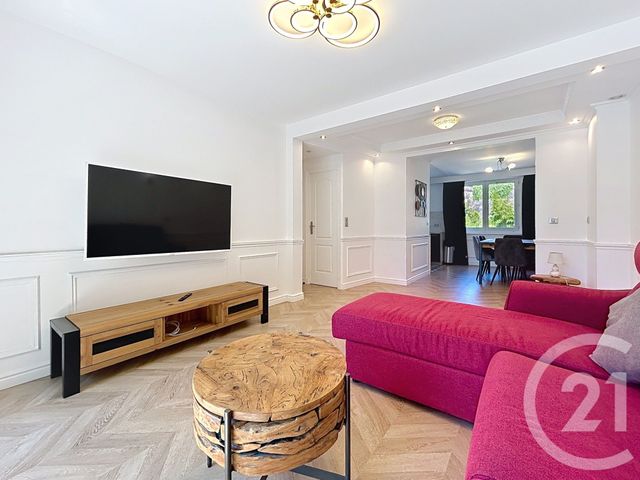 Appartement 5 pieces à louer - 5 pièces - 80.16 m2 - FONTAINEBLEAU - 77 - ILE-DE-FRANCE - Century 21 Agence Babut