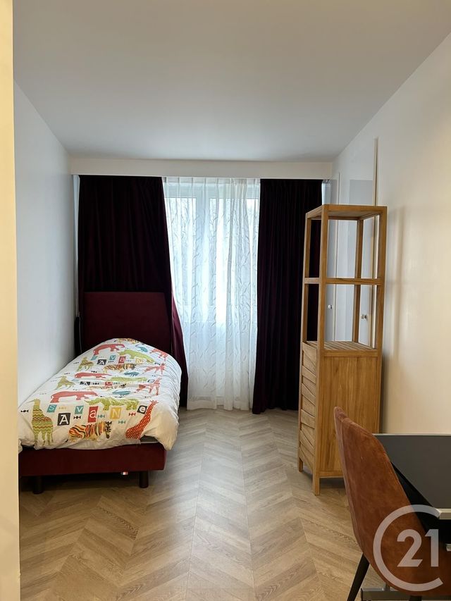 Appartement 5 pieces à louer - 5 pièces - 80.16 m2 - FONTAINEBLEAU - 77 - ILE-DE-FRANCE - Century 21 Agence Babut