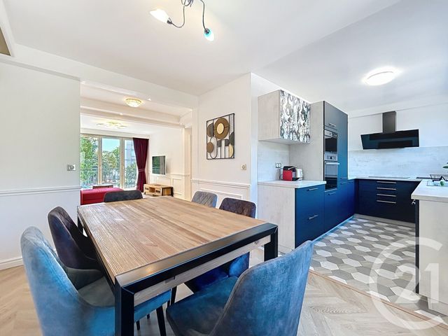 Appartement 5 pieces à louer - 5 pièces - 80.16 m2 - FONTAINEBLEAU - 77 - ILE-DE-FRANCE - Century 21 Agence Babut