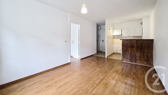Appartement T2 à louer - 2 pièces - 38.35 m2 - FONTAINEBLEAU - 77 - ILE-DE-FRANCE - Century 21 Agence Babut