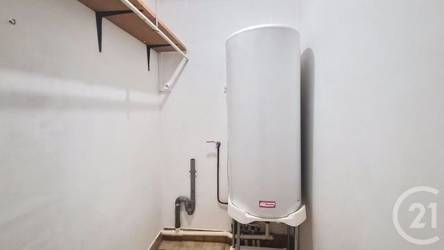 Appartement T2 à louer - 2 pièces - 38.35 m2 - FONTAINEBLEAU - 77 - ILE-DE-FRANCE - Century 21 Agence Babut