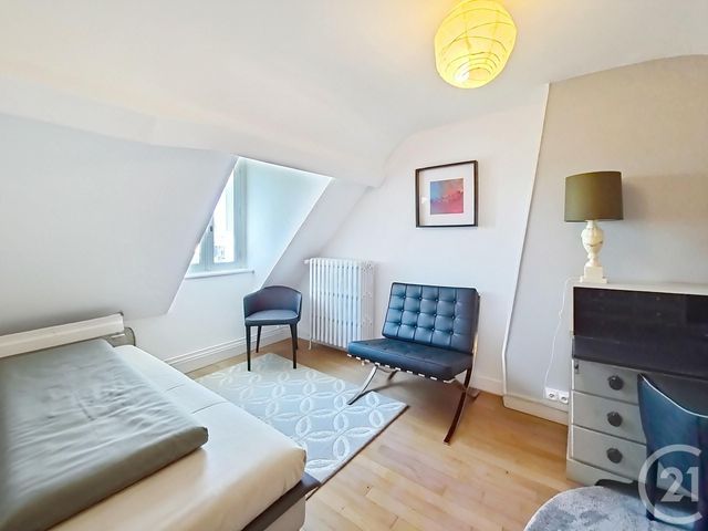 maison à louer - 6 pièces - 118.33 m2 - FONTAINEBLEAU - 77 - ILE-DE-FRANCE - Century 21 Agence Babut