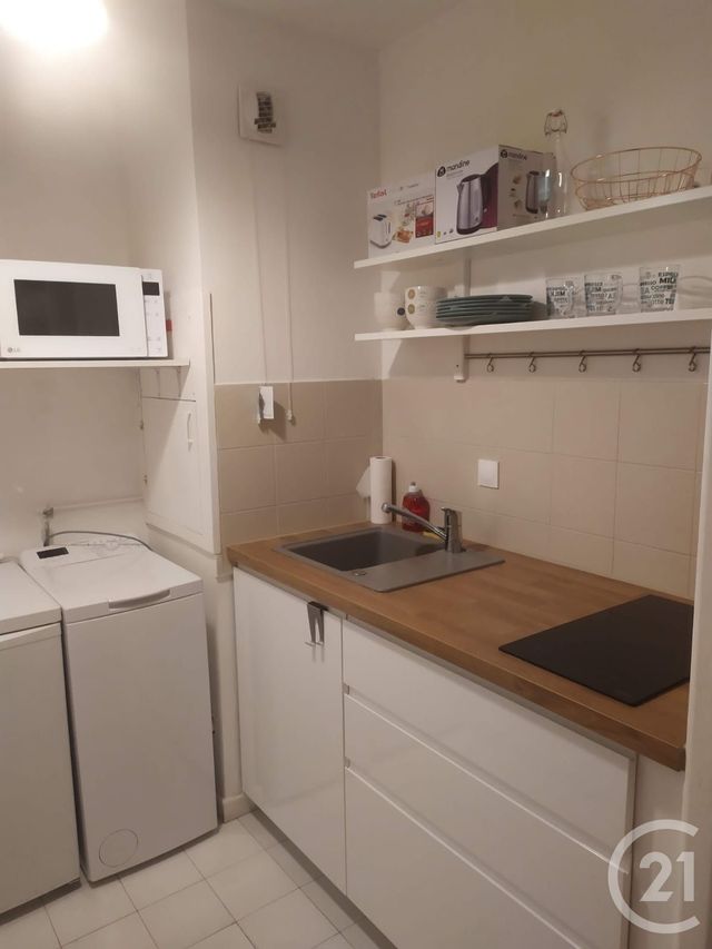 Appartement Studio à louer - 1 pièce - 28.53 m2 - FONTAINEBLEAU - 77 - ILE-DE-FRANCE - Century 21 Agence Babut