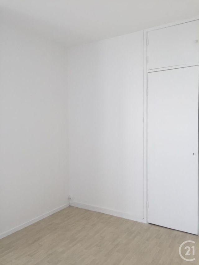 Appartement F3 à louer - 3 pièces - 58.94 m2 - AVON - 77 - ILE-DE-FRANCE - Century 21 Agence Babut