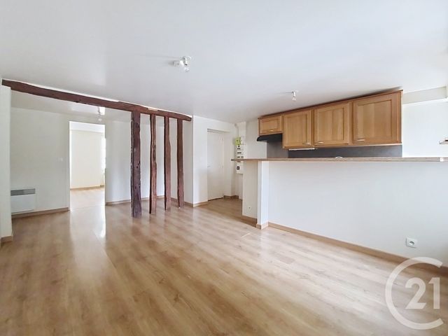 Appartement 2 pièces à louer - 2 pièces - 43.06 m2 - FONTAINEBLEAU - 77 - ILE-DE-FRANCE - Century 21 Agence Babut