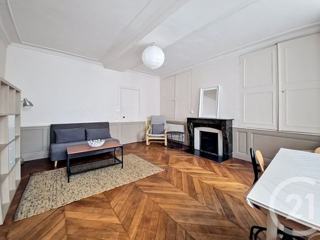 Appartement F2 à louer - 2 pièces - 43.53 m2 - FONTAINEBLEAU - 77 - ILE-DE-FRANCE - Century 21 Agence Babut