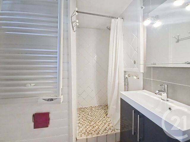 Appartement F2 à louer - 2 pièces - 43.53 m2 - FONTAINEBLEAU - 77 - ILE-DE-FRANCE - Century 21 Agence Babut