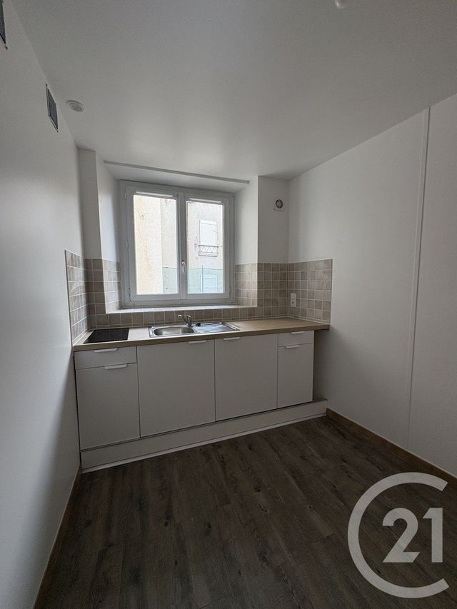 Appartement Studio à louer - 1 pièce - 29.71 m2 - MELUN - 77 - ILE-DE-FRANCE - Century 21 Agence Babut