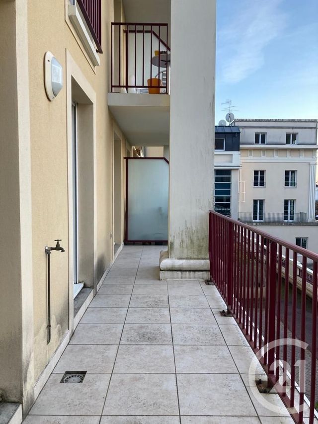 Appartement 2 pièces à louer - 2 pièces - 51.08 m2 - AVON - 77 - ILE-DE-FRANCE - Century 21 Agence Babut