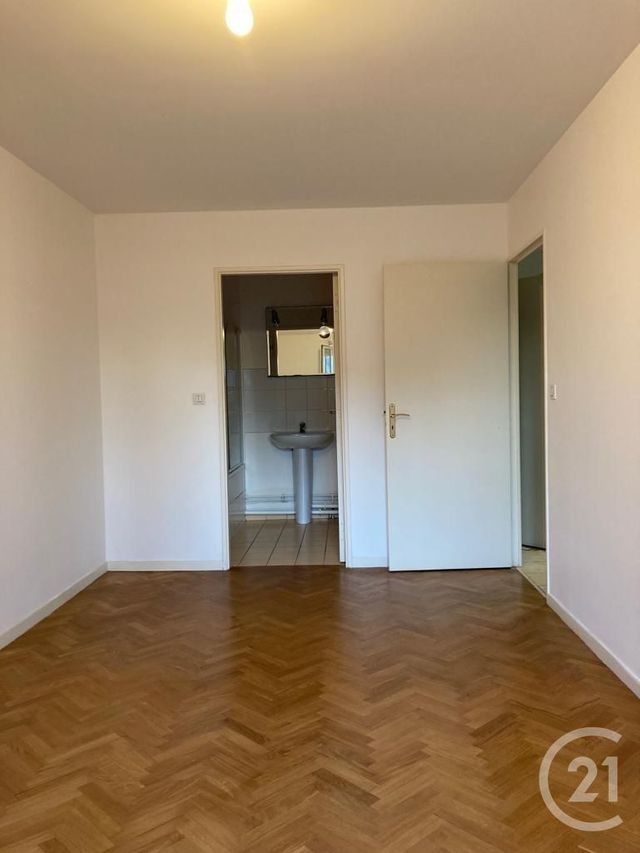 Appartement 2 pièces à louer - 2 pièces - 51.08 m2 - AVON - 77 - ILE-DE-FRANCE - Century 21 Agence Babut