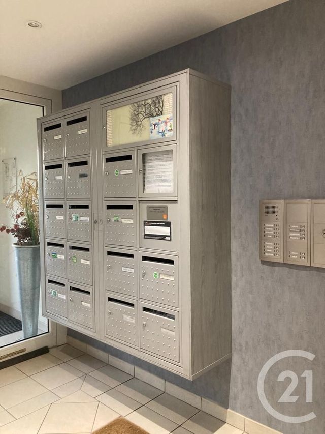 Appartement 2 pièces à louer - 2 pièces - 51.08 m2 - AVON - 77 - ILE-DE-FRANCE - Century 21 Agence Babut