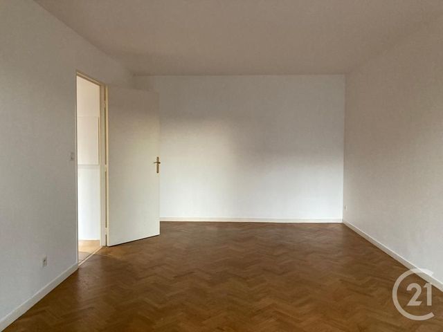 Appartement 2 pièces à louer - 2 pièces - 51.08 m2 - AVON - 77 - ILE-DE-FRANCE - Century 21 Agence Babut