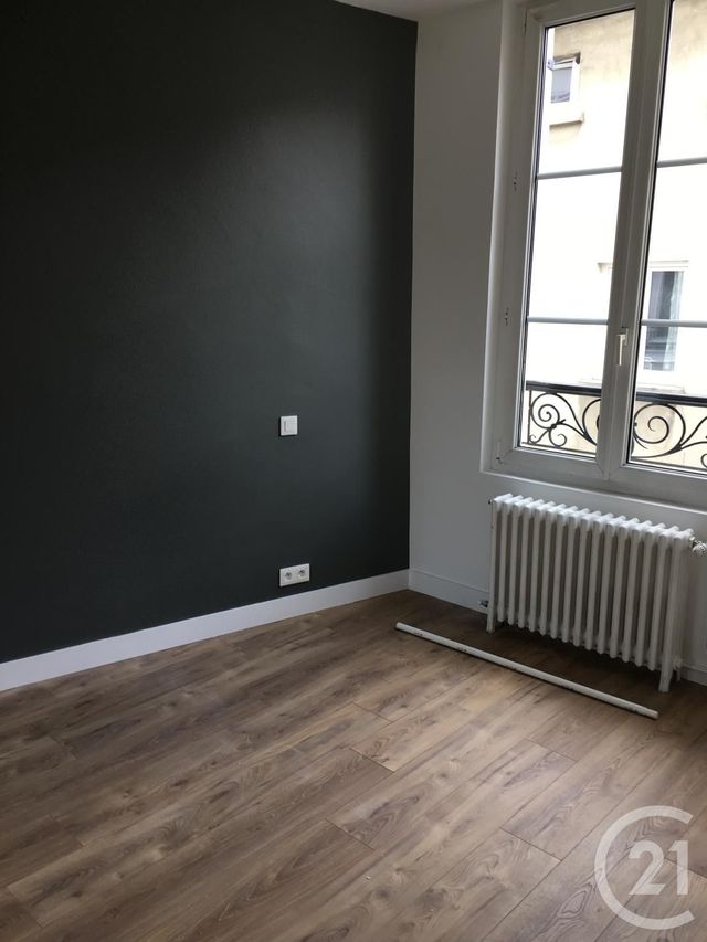 Appartement 2 pièces à louer - 2 pièces - 42.2 m2 - FONTAINEBLEAU - 77 - ILE-DE-FRANCE - Century 21 Agence Babut