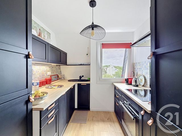 Appartement T2 à vendre - 2 pièces - 47.9 m2 - AVON - 77 - ILE-DE-FRANCE - Century 21 Agence Babut