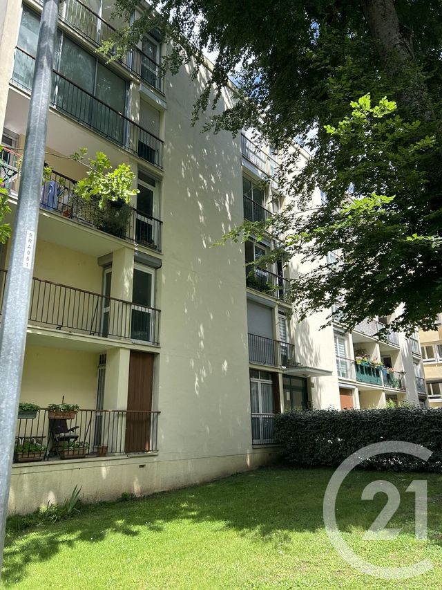 Appartement 3 pièces à vendre - 3 pièces - 60.0 m2 - AVON - 77 - ILE-DE-FRANCE - Century 21 Agence Babut