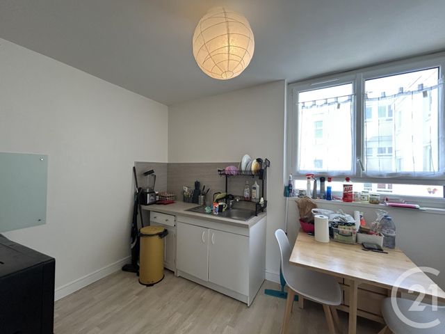 Appartement 3 pièces à vendre - 3 pièces - 60.0 m2 - AVON - 77 - ILE-DE-FRANCE - Century 21 Agence Babut