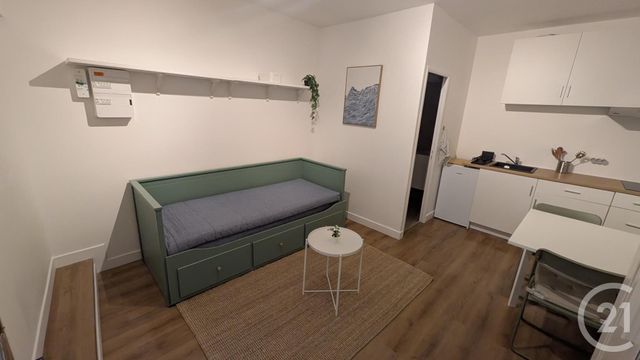 Appartement Studio à louer - 1 pièce - 17.21 m2 - FONTAINEBLEAU - 77 - ILE-DE-FRANCE - Century 21 Agence Babut