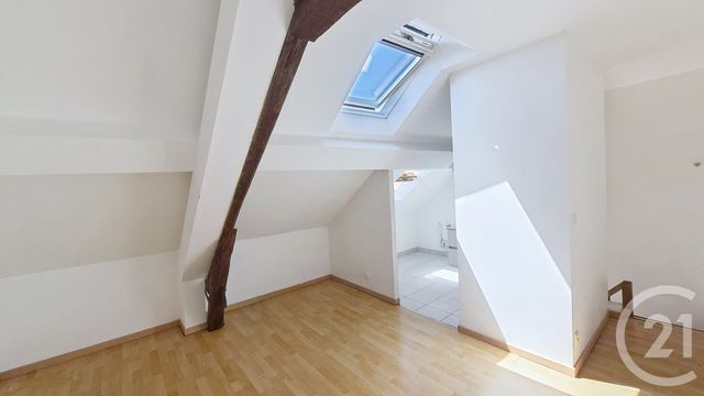 Appartement Duplex à louer - 2 pièces - 28.72 m2 - LA CHAPELLE LA REINE - 77 - ILE-DE-FRANCE - Century 21 Agence Babut