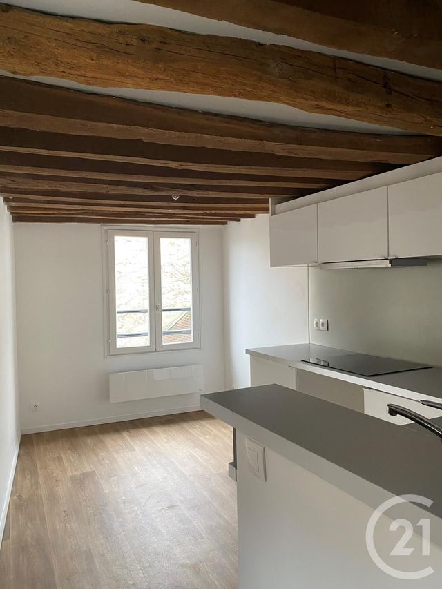 Appartement 2 pièces à louer - 2 pièces - 47.41 m2 - FONTAINEBLEAU - 77 - ILE-DE-FRANCE - Century 21 Agence Babut