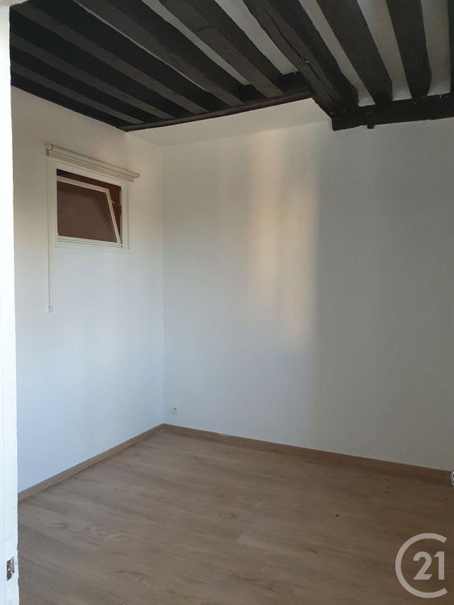 Appartement F3 à louer - 3 pièces - 53.8 m2 - FONTAINEBLEAU - 77 - ILE-DE-FRANCE - Century 21 Agence Babut