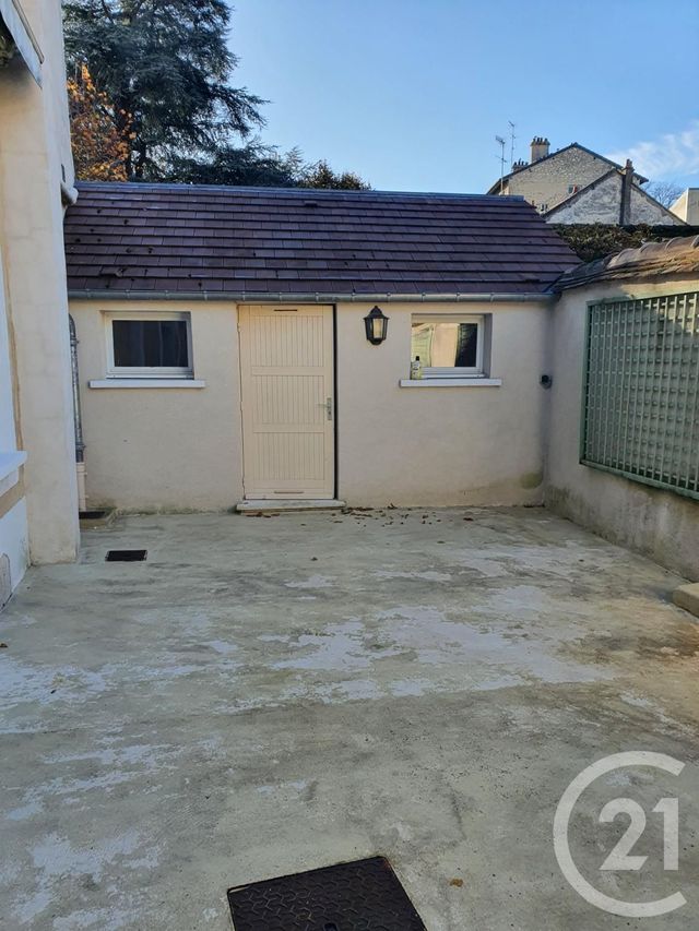 Appartement F3 à louer - 3 pièces - 53.8 m2 - FONTAINEBLEAU - 77 - ILE-DE-FRANCE - Century 21 Agence Babut