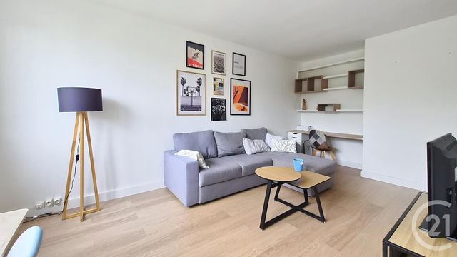 Appartement 3 pièces à louer - 3 pièces - 52.0 m2 - AVON - 77 - ILE-DE-FRANCE - Century 21 Agence Babut