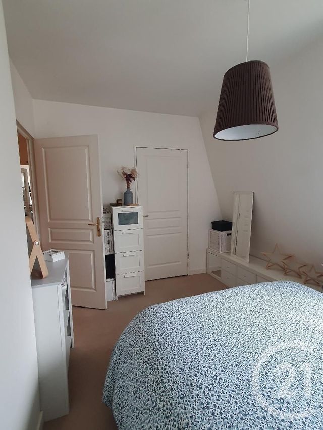 Appartement 2 pièces à louer - 2 pièces - 42.44 m2 - AVON - 77 - ILE-DE-FRANCE - Century 21 Agence Babut