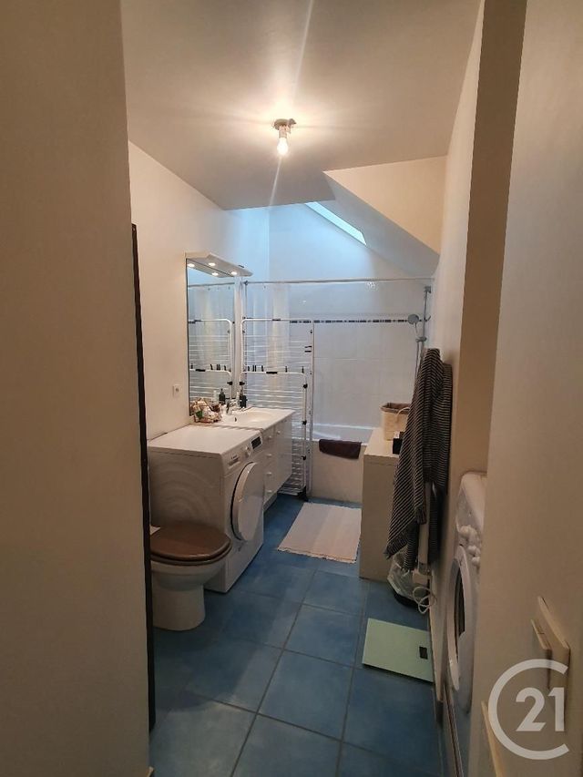 Appartement 2 pièces à louer - 2 pièces - 42.44 m2 - AVON - 77 - ILE-DE-FRANCE - Century 21 Agence Babut