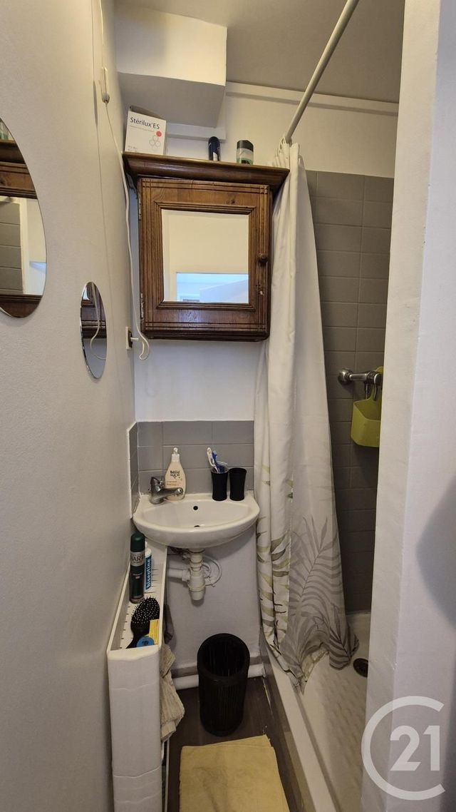 Appartement T1 à louer - 1 pièce - 18.68 m2 - AVON - 77 - ILE-DE-FRANCE - Century 21 Agence Babut