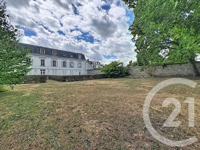 Appartement 3 pièces à vendre - 3 pièces - 70.6 m2 - FONTAINEBLEAU - 77 - ILE-DE-FRANCE - Century 21 Agence Babut