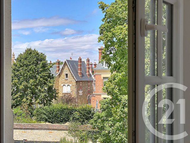 Appartement 3 pièces à vendre - 3 pièces - 70.6 m2 - FONTAINEBLEAU - 77 - ILE-DE-FRANCE - Century 21 Agence Babut