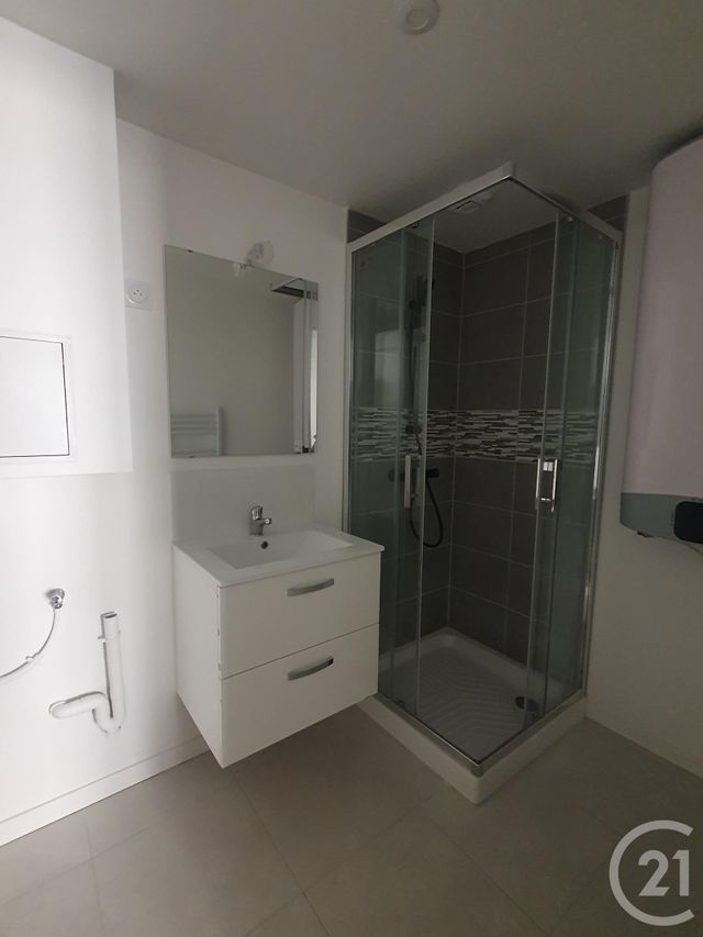 Appartement 2 pièces à louer - 2 pièces - 48.5 m2 - MELUN - 77 - ILE-DE-FRANCE - Century 21 Agence Babut