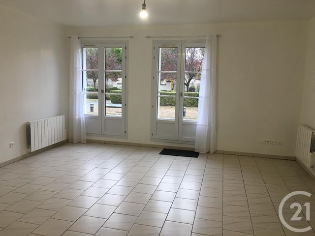 Appartement 2 pièces à louer - 2 pièces - 61.21 m2 - AVON - 77 - ILE-DE-FRANCE - Century 21 Agence Babut