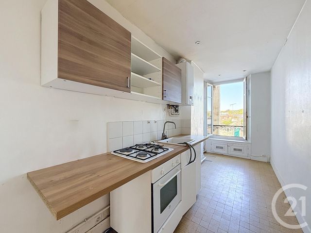 Appartement 4 pièces à vendre - 4 pièces - 103.27 m2 - FONTAINEBLEAU - 77 - ILE-DE-FRANCE - Century 21 Agence Babut