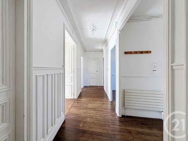 Appartement 4 pièces à vendre - 4 pièces - 103.27 m2 - FONTAINEBLEAU - 77 - ILE-DE-FRANCE - Century 21 Agence Babut
