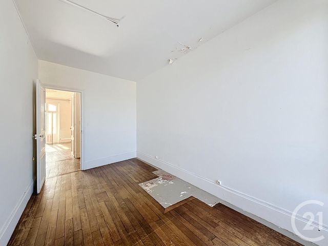 Appartement 4 pièces à vendre - 4 pièces - 103.27 m2 - FONTAINEBLEAU - 77 - ILE-DE-FRANCE - Century 21 Agence Babut
