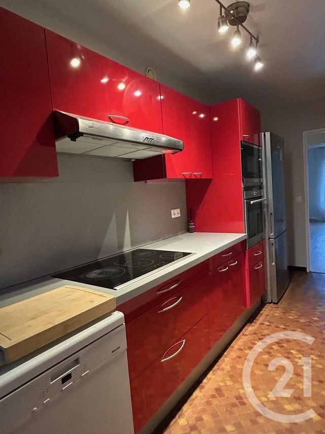 Appartement 4 pièces à louer - 4 pièces - 110.49 m2 - FONTAINEBLEAU - 77 - ILE-DE-FRANCE - Century 21 Agence Babut