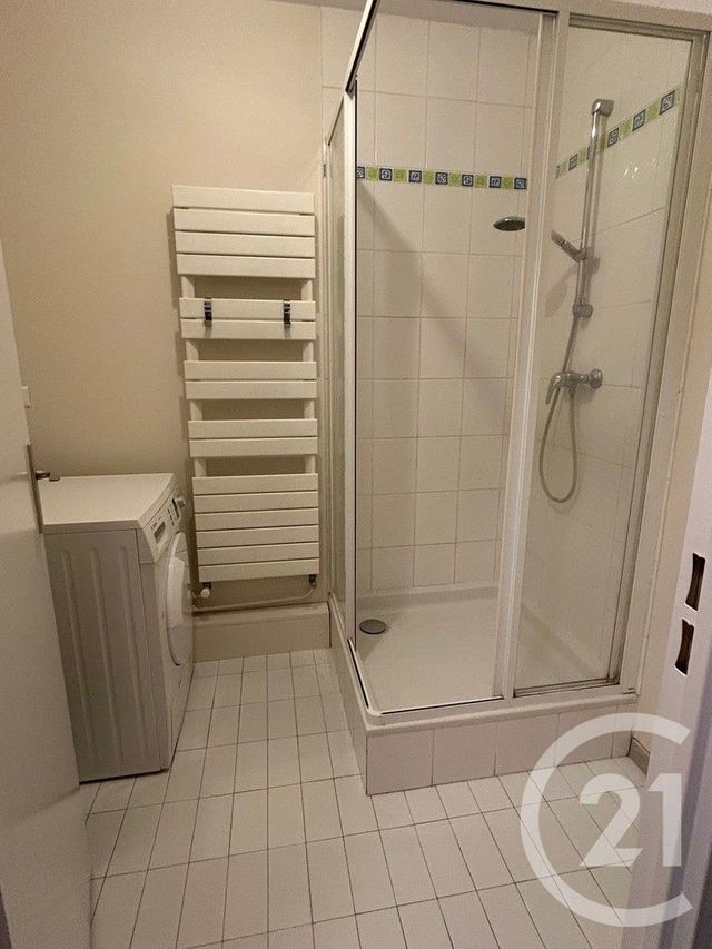 Appartement 4 pièces à louer - 4 pièces - 110.49 m2 - FONTAINEBLEAU - 77 - ILE-DE-FRANCE - Century 21 Agence Babut