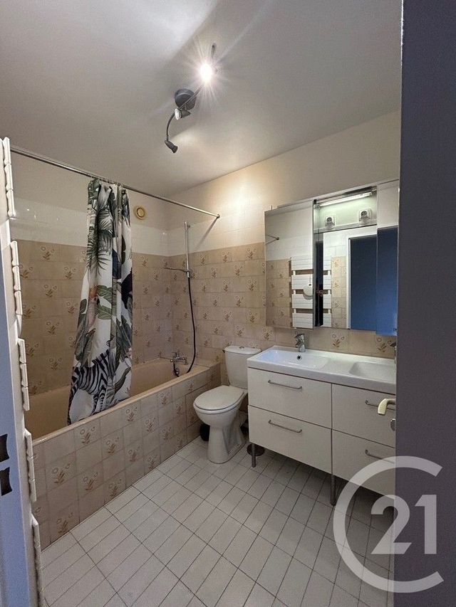 Appartement 4 pièces à louer - 4 pièces - 110.49 m2 - FONTAINEBLEAU - 77 - ILE-DE-FRANCE - Century 21 Agence Babut