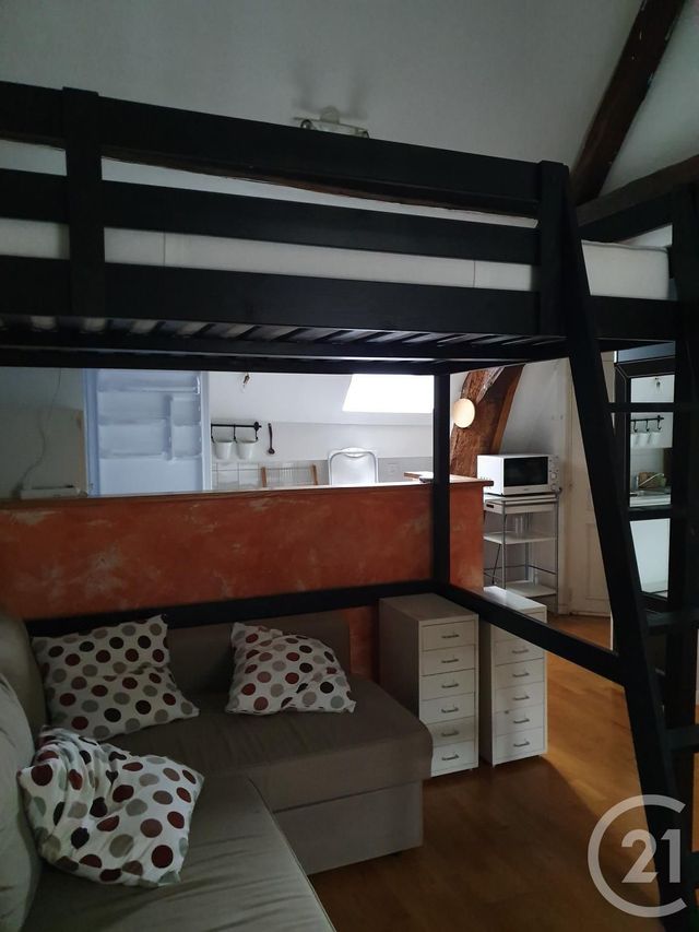 Appartement Studio à louer - 1 pièce - 24.29 m2 - FONTAINEBLEAU - 77 - ILE-DE-FRANCE - Century 21 Agence Babut