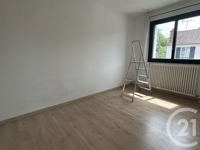 Appartement F3 à louer - 3 pièces - 53.4 m2 - BOIS LE ROI - 77 - ILE-DE-FRANCE - Century 21 Agence Babut